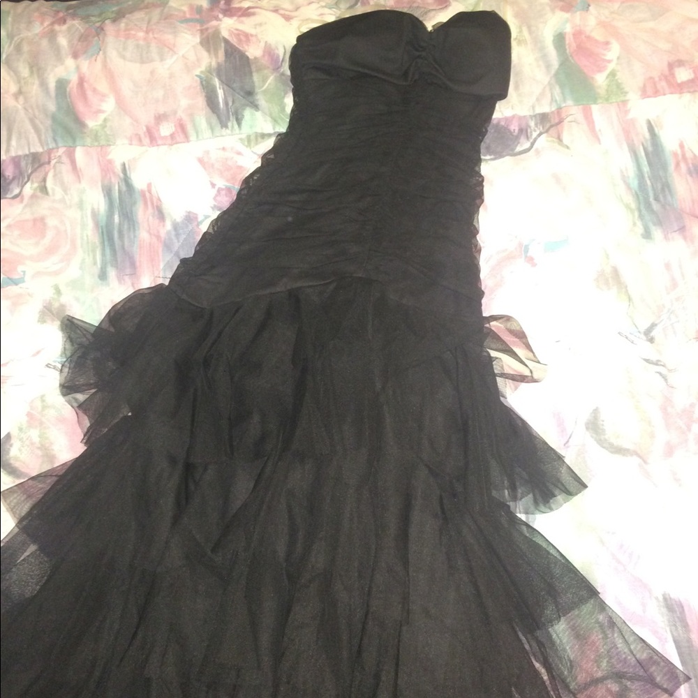 Black prom dress